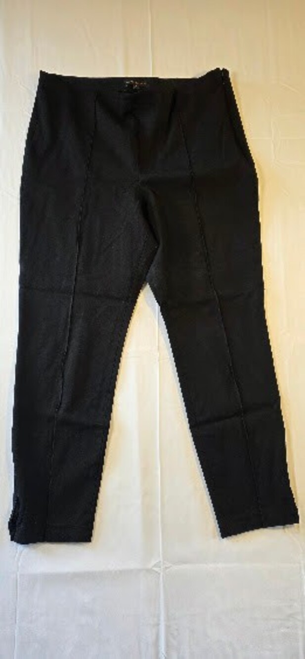 Banana Republic Size 16 Black Full Length Skinny Leg Pants